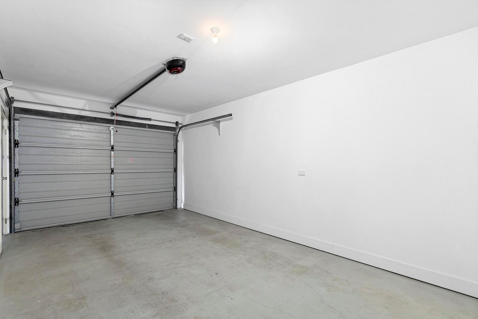 3/10 Lorensen Avenue, Coburg North – representative photo