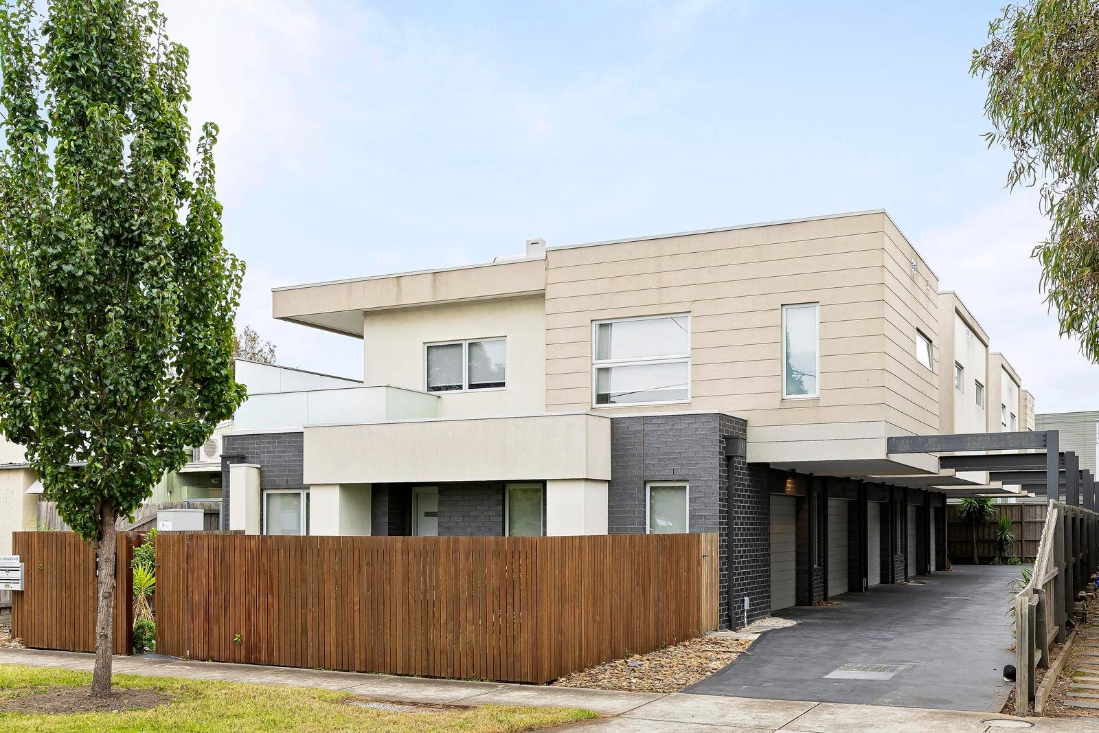 3/10 Lorensen Avenue, Coburg North – representative photo